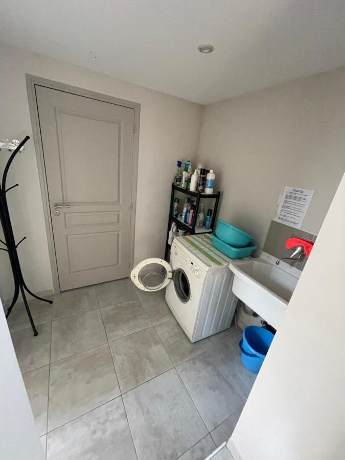 Petite Maison Pres Du Centre LʼIsle-sur-la-Sorgue Eksteriør bilde